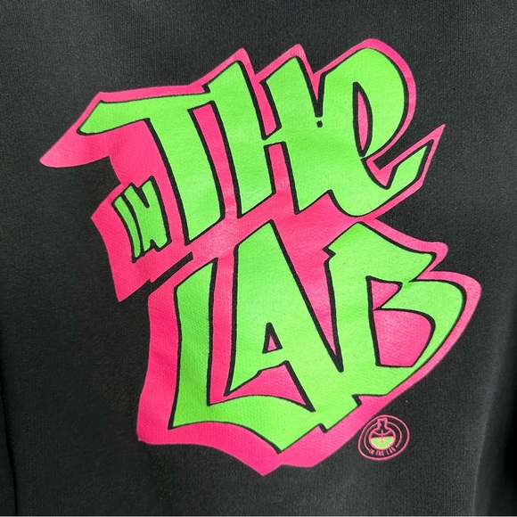 In The Lab Graffiti Logo Pullover Hoodie Sweatshirt Black Men’s Sz L - Picture 4 of 8